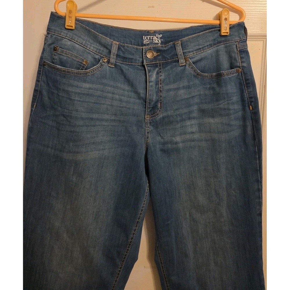 Terra & Sky 16W Petite Straight Light Wash Jeans - Picture 3 of 5